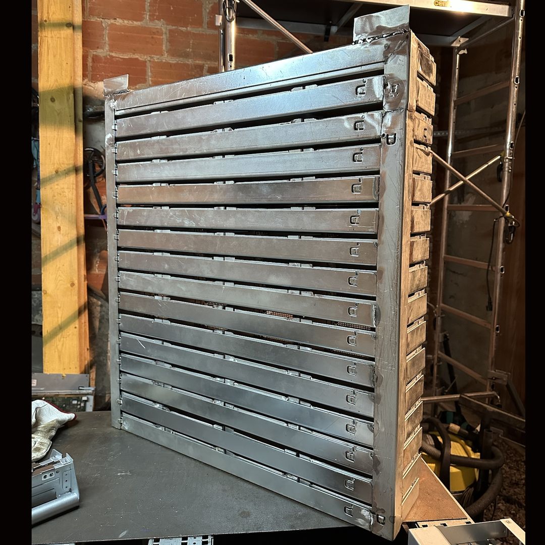 Meuble à casiers - cache ARISTA