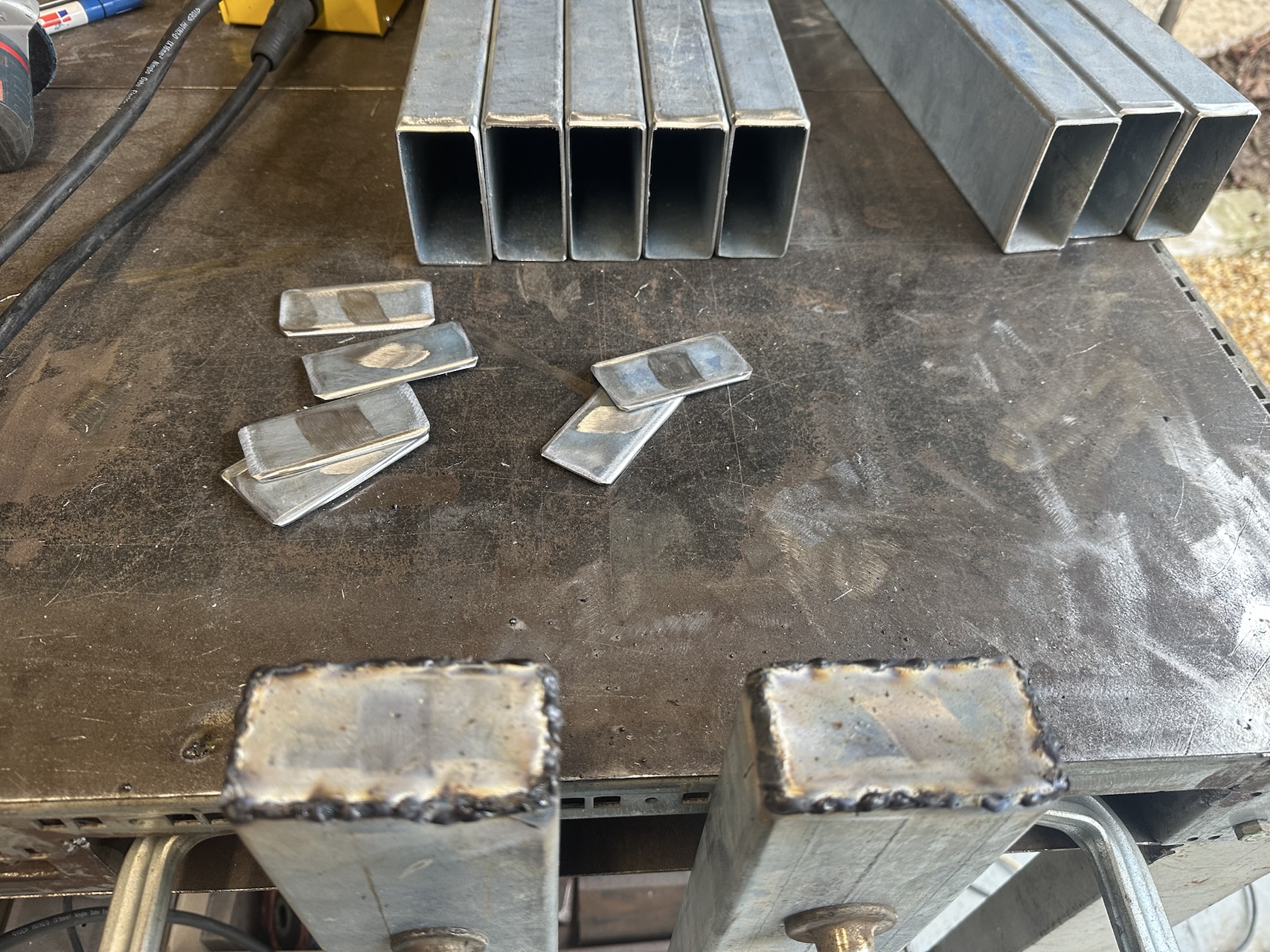 Potences pour rosiers et glycine