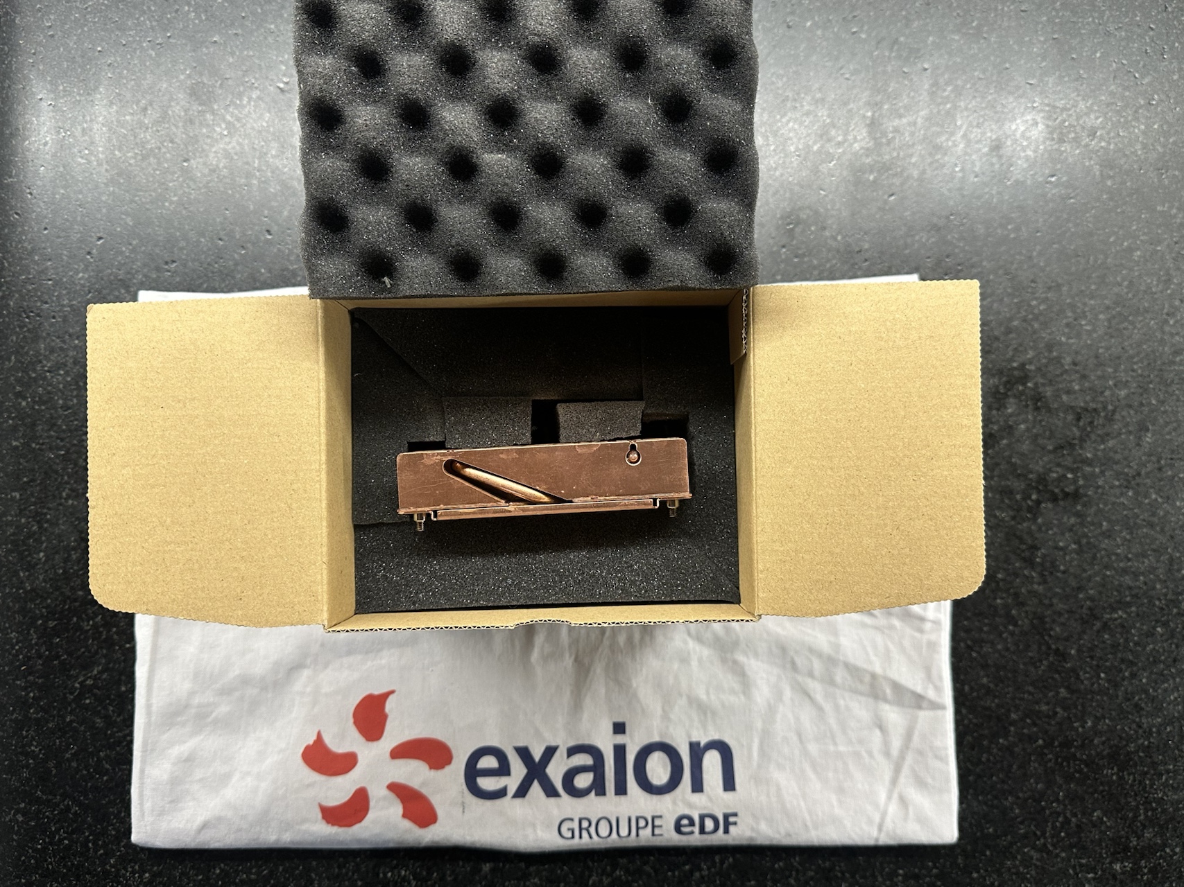 Presse Papier personnalisé - radiateurs HPC