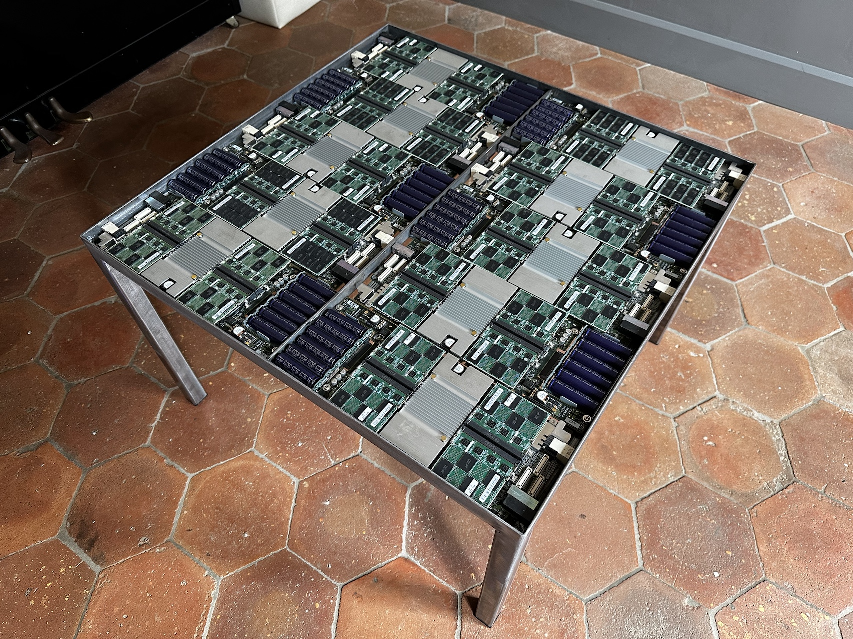 Table basse - FMD Hitachi