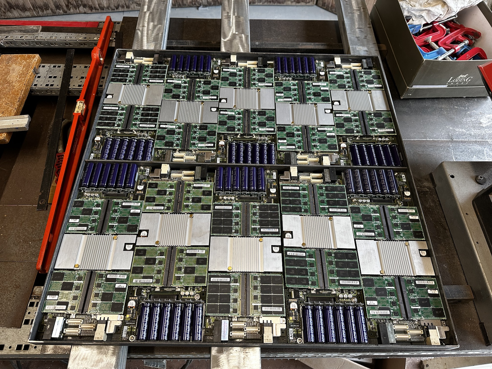 Table basse - FMD Hitachi